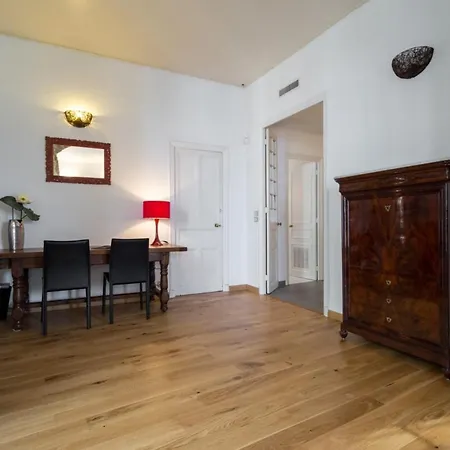 Etats Unis 892 - Spacious Flat On Sea Front W/Ac Nice Exterior photo