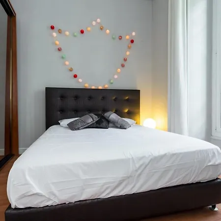 Etats Unis 892 - Spacious Flat On Sea Front W/Ac Nice Exterior photo