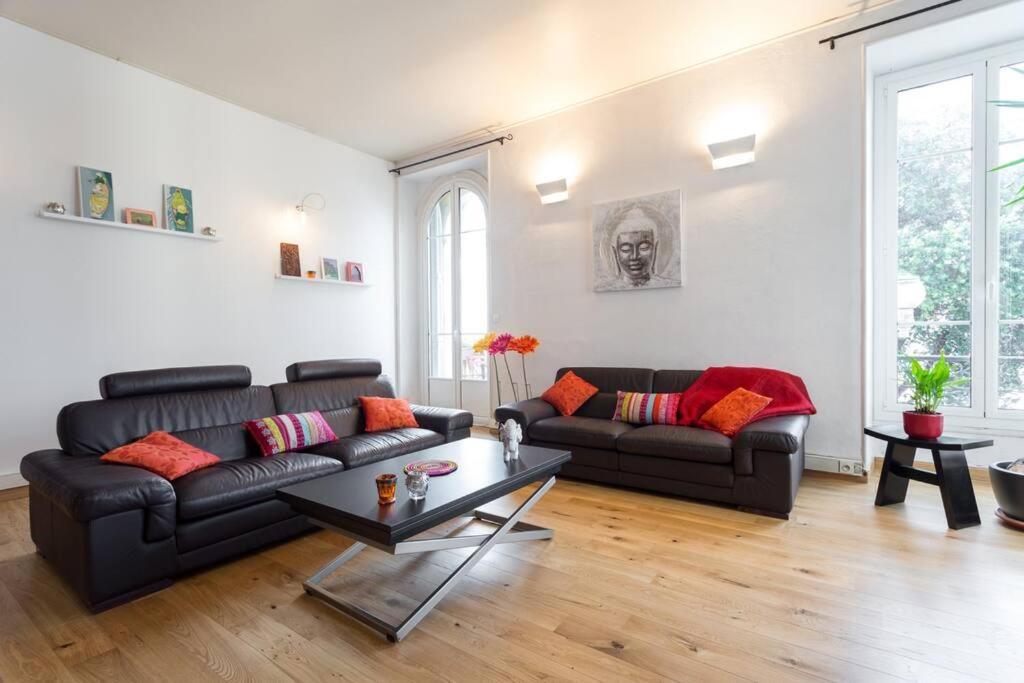 Etats Unis 892 - Spacious Flat On Sea Front W/ac Appartement *