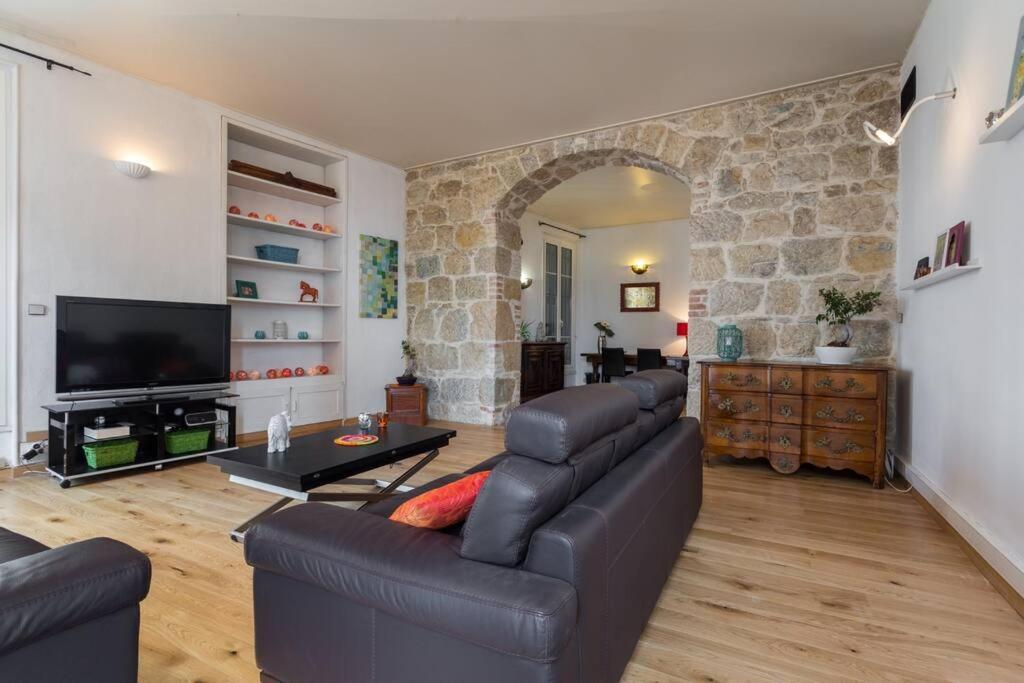 Etats Unis 892 - Spacious Flat On Sea Front W/ac Appartement *