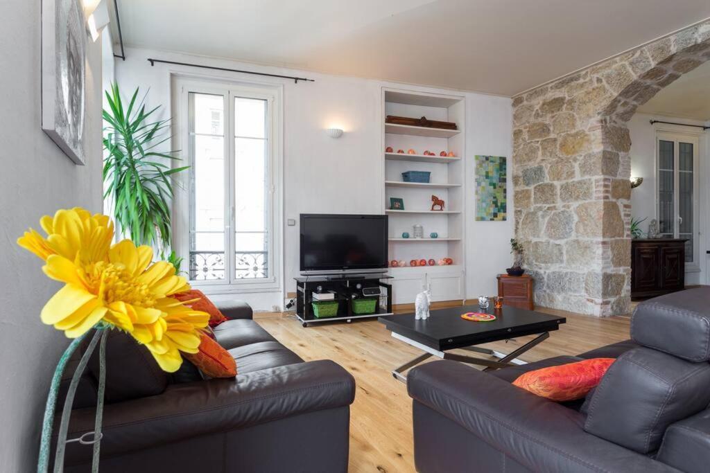 Etats Unis 892 - Spacious Flat On Sea Front W/ac Appartement *