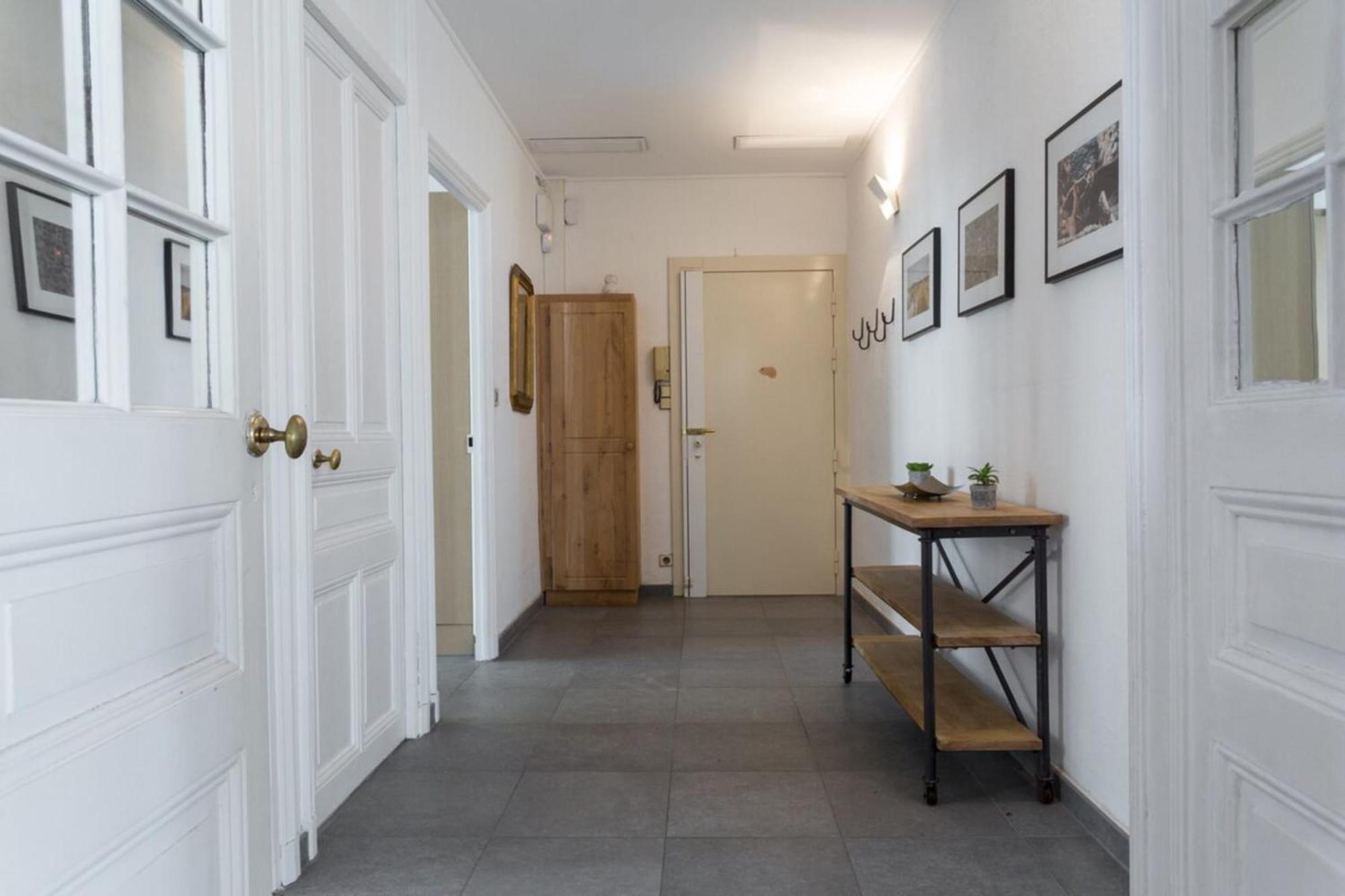 Etats Unis 892 - Spacious Flat On Sea Front W/ac Apartment
