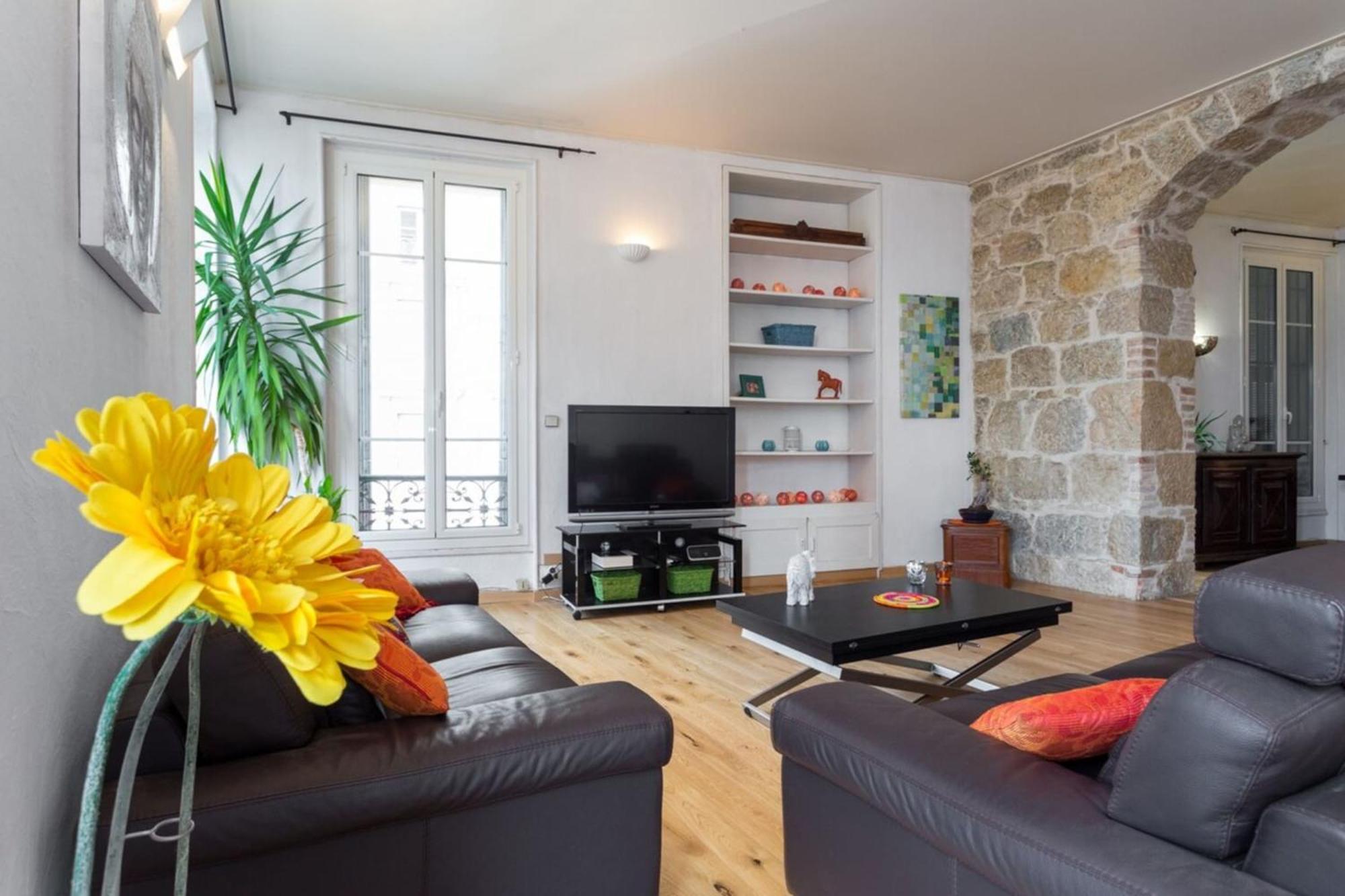 Etats Unis 892 - Spacious Flat On Sea Front W/ac Appartement *